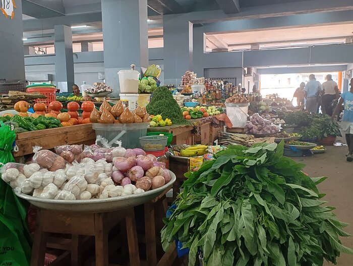 Markt Marché de Potos in Franceville, Gabun Gemüse auf einem Markt in Gabun