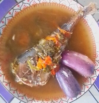 Safou mit Fleisch im Kongo