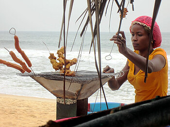 Barbecus am Strand in Liberia