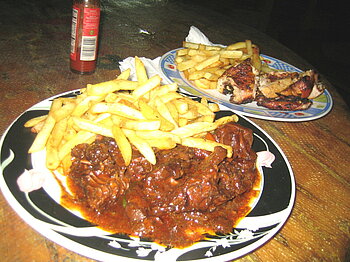 Typische Speise auf Dominica Brown Stew in Dominica