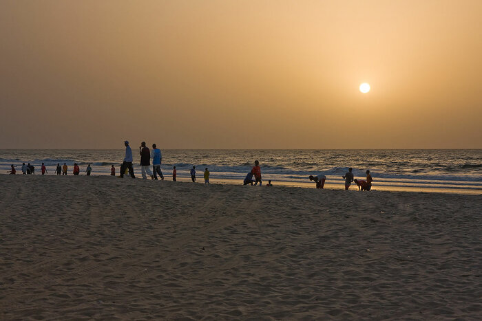 Sonnenuntergang am Strand bei Banjul