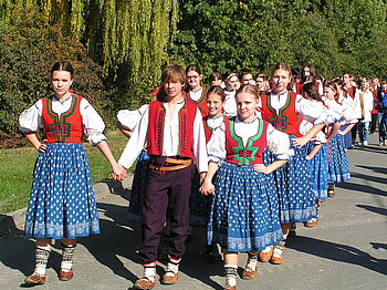 Kinder-Trachtengruppe aus Tschechien