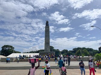 Conakry: Denkmal