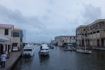 Belize City: Creek