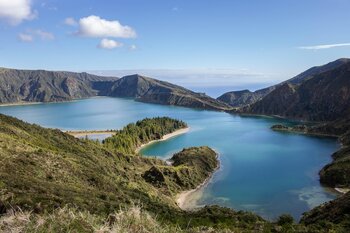 Azoren Landschaft: Kratersee