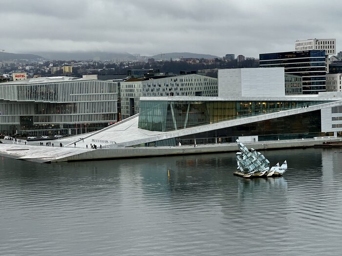Eismeer-Skulptur vor der Oper von Oslo