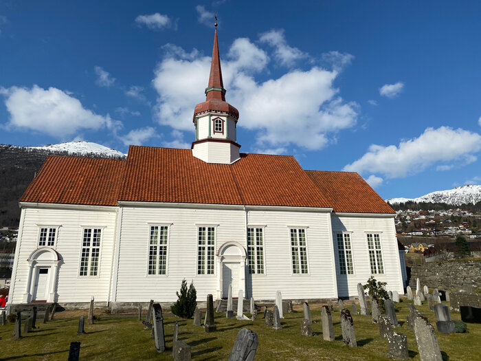 Kirche in Nordfjordeid