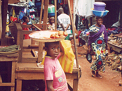 Kamerun Kinderarbeit