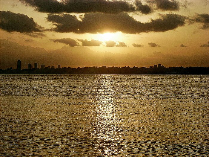 Sonnenuntergang an der Ebrie-Lagune