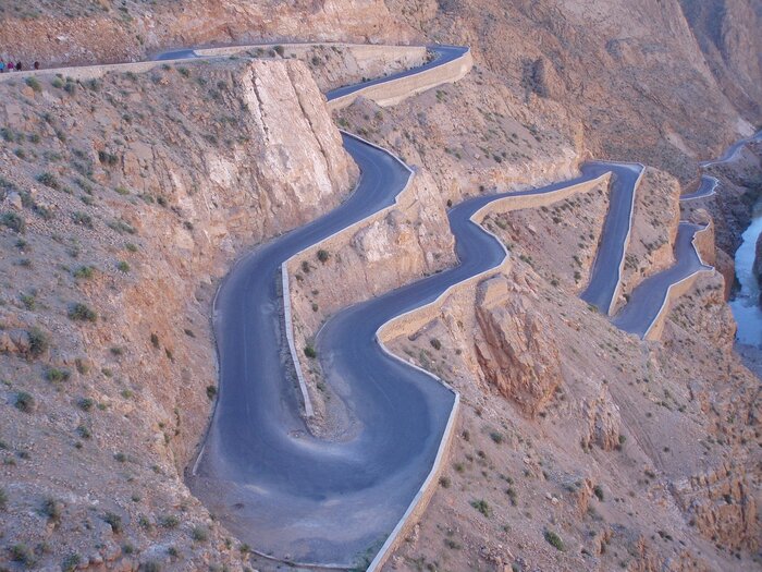 Straße in den Bergen Marokkos
