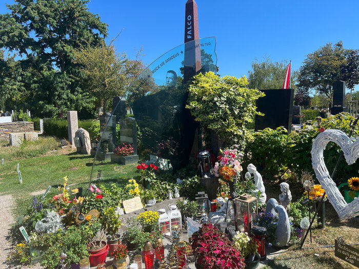 Ehrengrab von Falco auf dem Zentralfriedhof in Wien