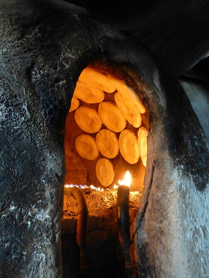 Brot im Ofen in Usbekistan