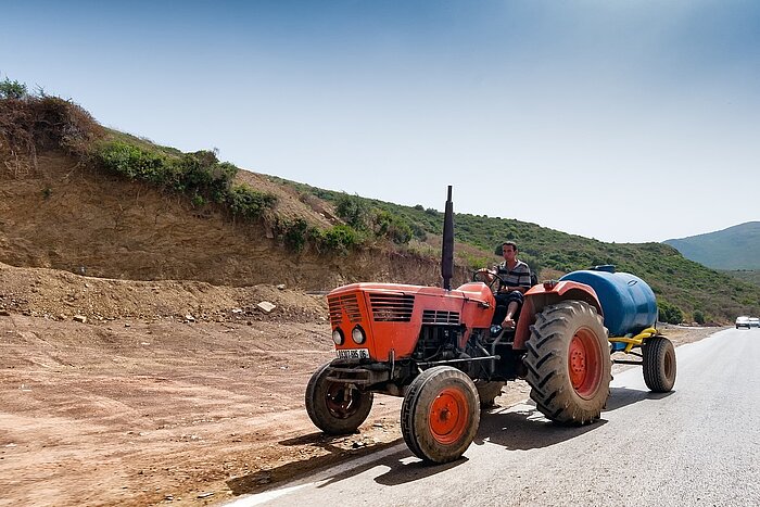 Traktor in Algerien