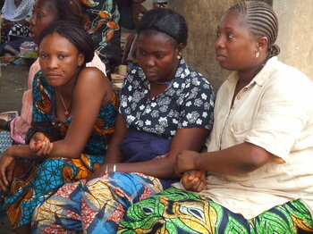 Drei Frauen in Conakry